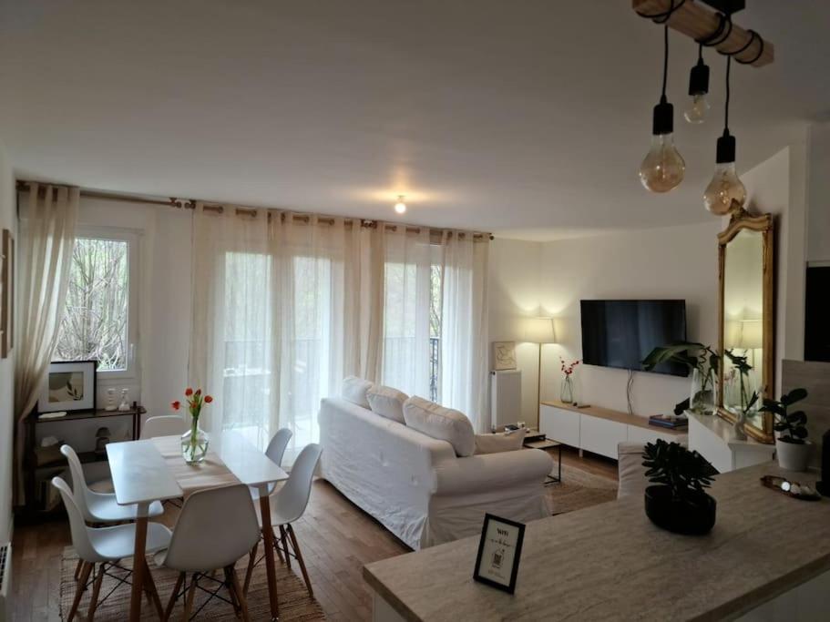 Cozy Apartment Near Paris Clamart Ngoại thất bức ảnh